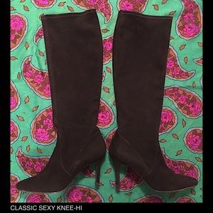 Stuart Weitzman Sexy Soft Black Suede Knee Boots ❤️ WORN ONCE!
